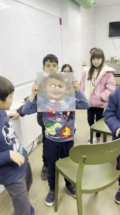 Clips del aula: experimentos, robótica y LEGO